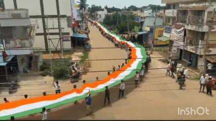 ಶ್ರೀನಿವಾಸಪುರ: ಆಪರೇಷನ್ ಸಿಂಧೂರ ಯಶಸ್ವಿ ಹಿನ್ನೆಲೆ ಪಟ್ಟಣದಲ್ಲಿ ತ್ರಿವರ್ಣ ಧ್ವಜ ಯಾತ್ರೆ ನಡೆಸಿದ ಬಿಜೆಪಿ ಮುಖಂಡರು