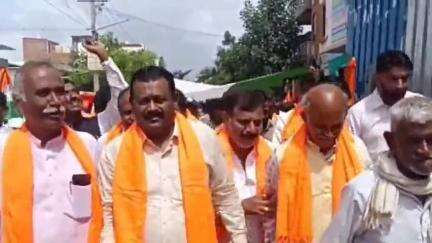 ನವಲಗುಂದ: ಆಪರೇಷನ್ ಸಿಂಧೂರ ಯಶಸ್ವಿಯಾದ ಹಿನ್ನೆಲೆಯಲ್ಲಿ ನವಲಗುಂದ ಪಟ್ಟಣದಲ್ಲಿ ತಿರಂಗಾ ಯಾತ್ರೆ