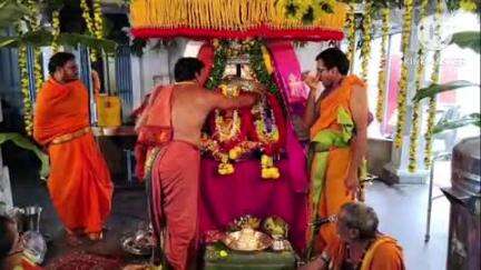 కొత్తగూడెం: శ్రీ విజయ విఘ్నేశ్వర స్వామి ఆలయంలో ఘనంగా శ్రీ ఆంజనేయ స్వామి జయంతి వేడుకలు