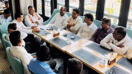 बीकानेर: कांग्रेस द्वारा 'संविधान बचाओ रैली' 25 मई को बिवेज होटल में आयोजित करने की तैयारी बैठक हुई