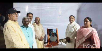 सुपौल: भाजपा नेता के पिता के निधन पर पूर्व सांसद विश्व मोहन मंडल ने दी श्रद्धांजलि