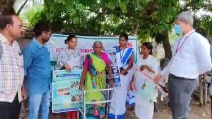 యర్రగొండపాలెం: చిన్న రాయిని పల్లి గ్రామంలో ఫ్లోరోసిస్ పై అవగాహన కల్పించిన జిల్లా ఫ్లోరోసిస్ కన్సల్టెన్సీ డాక్టర్ అనిల్ కుమార్