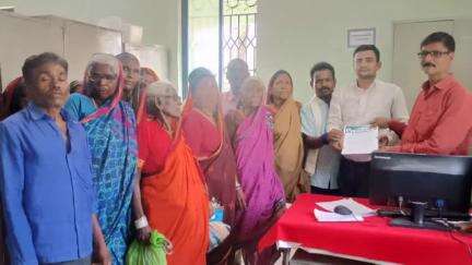 उमरखेड: श्रावण बाळ लाभार्थ्यांचे सहा महिन्यापासून रखडले मानधन ; वंचित लाभार्थी धडकले तहसील कार्यालयावर