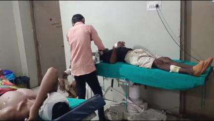 छोटी सरवन: घोड़ी गांव में पूर्व विवाद को लेकर पास के गांव के लोगों ने एक परिवार के तीन सदस्यों के साथ की मारपीट, एमजीएच में उपचार जारी