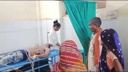बांसवाड़ा: छोटी सरवा गांव के पास दो बाइक की आमने-सामने भिड़ंत में युवक की हुई मौत, पुलिस ने शव को मोर्चरी में रखवाया