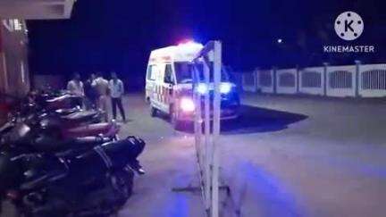 खुरई: बेरी गांव की पुलिया के पास सवारियों से भरी पिकअप पलटी, 20 घायल, बेटे की शादी के बाद जा रहे थे कुलदेवता दरबार