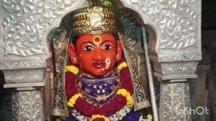 चांदवड: विधान परिषदेच्या उपसभापती नीलम गोऱ्हे यांनी घेतले रेणुका मातेचे दर्शन
