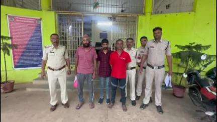 महासमुंद: महासमुंद पुलिस ने तीन म्यूल खाताधारकों को किया गिरफ्तार