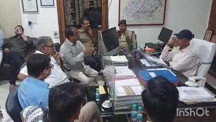 बीकानेर: पत्रकारों के साथ हुई बदसलूकी के बाद आज शिष्टमंडल ने आईजी ओम प्रकाश से मुलाकात की, सौंपा ज्ञापन