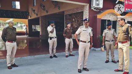 आदित्यपुर गम्हरिया: आदित्यपुर रेलवे यार्ड से लोहा चोरी के आरोप में व्यक्ति को आरपीएफ के जवानों ने किया गिरफ्तार, जेल भेजा