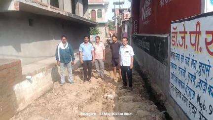 इंदरगढ़: नगर के वार्ड नंबर-7 में जलनिकासी न होने से घरों के सामने भरा गंदा पानी, रहवासी हो रहे परेशान #jansamasya