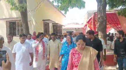 बिलग्राम: सांडी ब्लाक पहुंचे प्रभारी मंत्री असीम अरुण, विकास कार्यों का लिया जायजा, कॉन्फ्रेंस रूम का फीता काटकर किया उद्घाटन