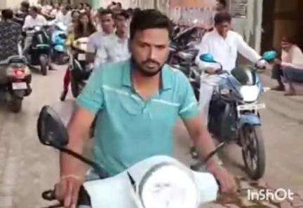 गोंदिया: खासदार प्रशांत पडोळे यांनी गोंदिया शहराची बाईकने फिरून केली पाहणी