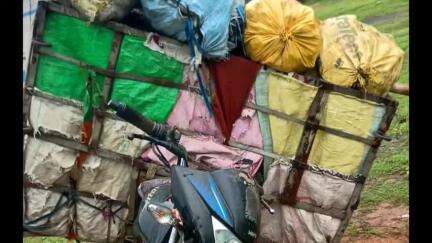 খয়রাশোল: পেঁচালিয়া-ডেমুরিয়া রাস্তায় পুলিশের হানা, চার কুইন্টাল বেআইনি কয়লা সহ বাইক আটক