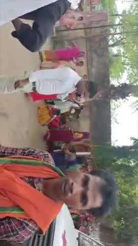 गोला: सोसो कला मुख्य सड़क पर एक्सीडेंट में कुलदीप करमाली का मौके पर ही मौत हो गई, शव को गोला थाना लाया गया!