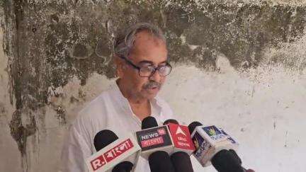সিউড়ি ১: ভূমিপুত্রকে বিধায়ক চায়, এমনই একাধিক পোস্ট তৃণমূলের কর্মীদের সোশ্যাল মিডিয়ায়, এই  বিষয়ে বললেন আশীষ বন্দ্যোপাধ্যায়