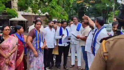 ಬೆಳಗಾವಿ: ಬಿಡದಿ ಬಳಿಯ ಬದ್ರಪುರದಲ್ಲಿ ನಡೆದಿರುವ 14 ವರ್ಷದ ಬಾಲಕಿಯ ಅತ್ಯಾಚಾರ ನಗರದಲ್ಲಿ ದಲಿತ ಸಂಘರ್ಷ ಸಮಿತಿ ಕರ್ನಾಟಕ ಸಂಘಟನೆ ಜಿಲ್ಲಾಧಿಕಾರಿಗೆ ಮನವಿ