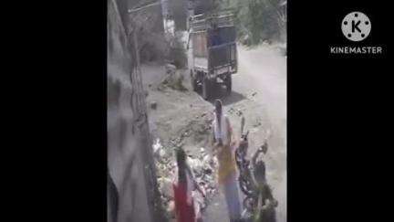 बवानी खेड़ा: भवानी खेड़ा में कबड्डी के साथ मारपीट का वीडियो आया सामने तीन मोटरसाइकिल स्वरों ने जमकर की पिटाई