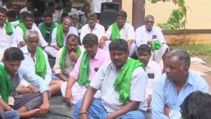 ಬ್ಯಾಡಗಿ: ಕಳಪೆ ಮೆಣಸಿನಕಾಯಿ ಬಿತ್ತನೆ ಬೀಜ ನೀಡಿದ ಕಂಪನಿ ವಿರುದ್ಧ ಪಟ್ಟಣದಲ್ಲಿ ರೈತರಿಂದ ಆಕ್ರೋಶ