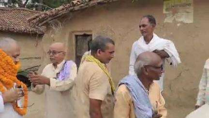 काराकाट विधायक अरुण सिंह नोखा प्रखंड के तिल्ई ग्राम में बुद्ध विचार द्वारा संचालित शोक सभा में लिया भाग देख प्रदर्शनी।