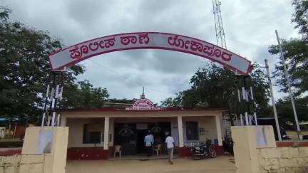 ಮುಧೋಳ: ಲೋಕಾಪುರದ ಸಮೀಪ ದ್ವಿಚಕ್ರ ವಾಹನಕ್ಕೆ ಅಪರಿಚಿತ ವಾಹನ ಡಿಕ್ಕಿ,ಬೈಕ್ ಸವಾರ ಸಾವು