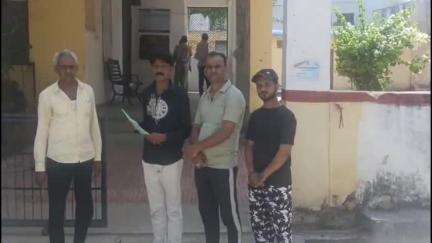 आमेट: पीएचसी टिकर में मरीजों से इलाज के नाम पर वसूली कर रही नर्स, ग्रामीणों ने कार्रवाई की मांग की #jansamasya