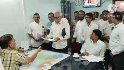 जालौर: जालौर में शुक्रवार को सेवर 11:00 बजे सनातन धर्म सेवा संस्थान ने अतिरिक्त जिला कलेक्टर को कार्यालय में ज्ञापन दिया