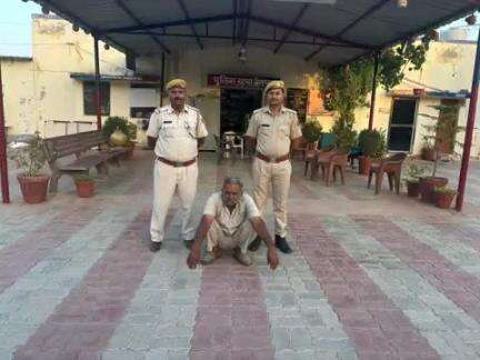 #PaliPolice
थाना जैतपुर पाली टीम की कार्रवाई, सर्किल पाली ग्रामीण स्तर पर चयनित टॉप 10 में वांछित अपराधी रूपाराम निवासी एकल खोरी जोधपुर को किया गिरफ्तार।