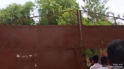 बिक्रमगंज: बिक्रमगंज उच्चतर माध्यमिक विद्यालय की प्रभारी प्रधानाध्यापिका बनीं सीमा कुमारी, शिक्षकों और लोगों ने दी बधाई
