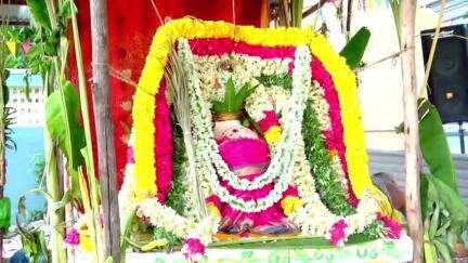 உளுந்தூர்பேட்டை: திருச்சி சாலையில் உள்ள ஸ்ரீ புற்றுமாரியம்மன் திருக்கோயிலில் நடைபெற்ற மகா கும்பாபிஷேக விழா
