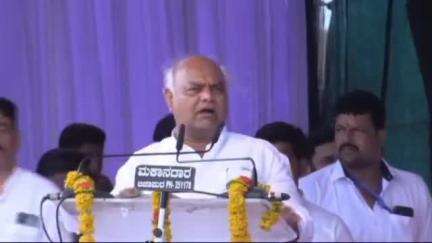 ವಿಜಯಪುರ: ಮುಳಗಡೆ ಸಂತ್ರಸ್ತರಿಗೆ ಪ್ಲಾಟ್ ಸಿಕ್ಕಿಲ್ಲ : ಪಟ್ಟಣದಲ್ಲಿ ಸಚಿವ ಶಿವಾನಂದ ಪಾಟೀಲ