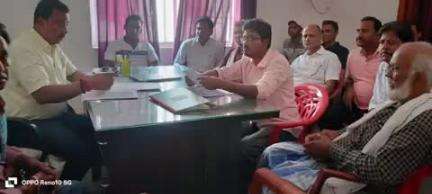 बरहरुवा: प्रखंड मुख्यालय स्थित बीस सूत्री कार्यालय में जनता दरबार का आयोजन किया गया