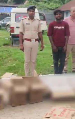 बहादुरगंज: बहादुरगंज पुलिस ने भारी मात्रा में विदेशी शराब बरामद की, 1 तस्कर गिरफ्तार, 1 स्कार्पियो वाहन जब्त