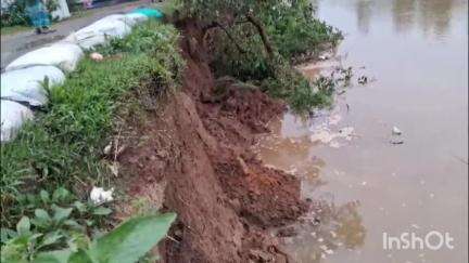 মানকাচৰ: কালাপানীৰ  কালো নদীৰ গঢাখহনীয়াৰ কাল ৰূপ,গড়াখহনীয়াৰ কবলত কালাপানী আৰক্ষী চকী