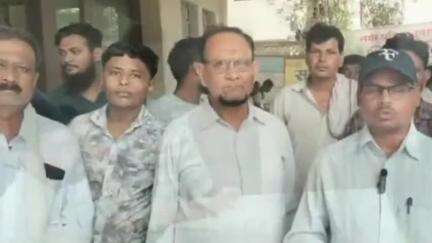 उमरखेड: साक्षी अंबिका नगर येथील नगरिकांचे मूलभूत सुविधांच्या मागणीसाठी नगरपालिकेत ठिय्या आंदोलन