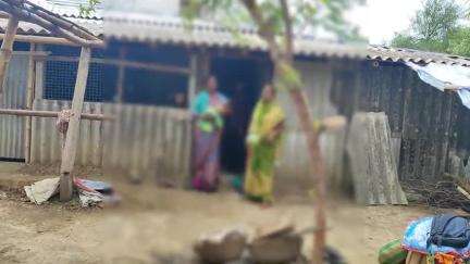 নারায়ণগড়: হাসপাতাল থেকে ঝোপগেরিয়া এলাকায় বাড়ি ফিরল রাস্তাতে প্রসব হওয়া বাচ্চা ও মা