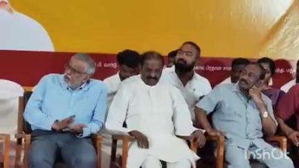 மதுரை தெற்கு: "மதுவையும் புகையையும் இனி தொட மாட்டோமென சபதம் எடுத்துக் கொள்ளுங்கள்"- உலக தமிழ் சங்க வளாகத்தில் கவிஞர் வைரமுத்து பேச்சு