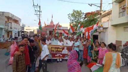 જામનગર શહેર: વોર્ડ 4 માં ઓપરેશન સિંદૂરમાં વિજય બદલ સિંદૂર યાત્રા સાથે તિરંગા યાત્રા યોજાઈ