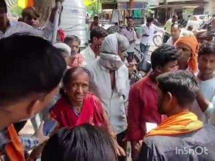 पलेरा: टौरिया गांव से मेकअप का सामान लेने गई नई नवेली दुल्हन प्रेमी संग बाइक पर भागी