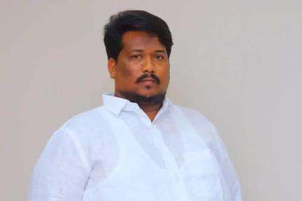 పుంగనూరు: కడపలో జరిగే మహానాడుకు మైనారిటీ సోదరులు తరలిరావాలి .టిడిపి నేత. సయ్యద్ సుహేల్ భాషా పిలుపునిచ్చారు.