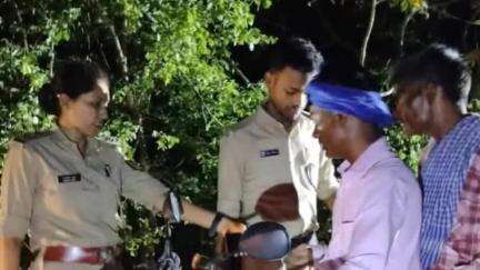 सासाराम: रोहतास में रोको-टोको अभियान के तहत 446 वाहनों की जांच, ₹2,80,500 का जुर्माना वसूला गया