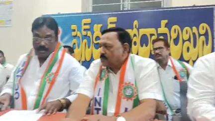 రామగుండం: పార్టీ నిబంధనలు ఉల్లంఘిస్తున్న గడ్డం కుటుంబాన్ని కాంగ్రెస్ పార్టీ నుండి సస్పెండ్ చేయాలి : INTUC