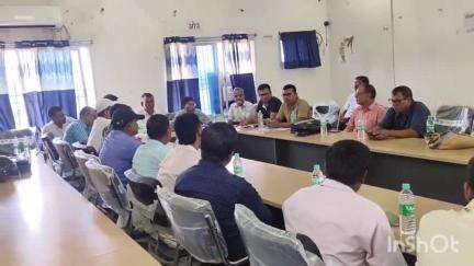 एकंगरसराय: एकंगरसराय प्रखंड कार्यालय में बीडीओ ने की बैठक, छात्रों को टॉप टेन में लाने पर हुई चर्चा
