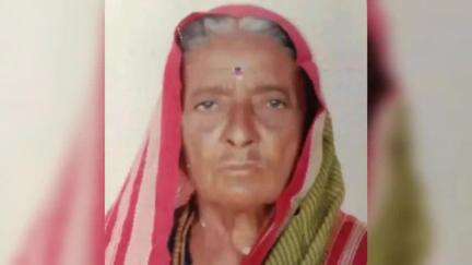 मोहोळ: शिरापूर सो येथे छप्पर अंगावर पडल्याने 80 वर्षीय वृद्ध महिलेचा मृत्यू, मोहोळ पोलीस ठाण्यात घटनेची नोंद