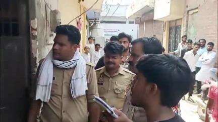 उन्नाव: थाना गंगा घाट क्षेत्र अंतर्गत अहमद नगर में एक युवक ने संदिग्ध परिस्थितियों में फांसी लगाकर की आत्महत्या
