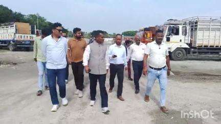 আলিপুরদুয়ার ১: প্যারেড গ্রাউন্ডে প্রধানমন্ত্রীর সভাস্থলের কাজ শুরু জোর কদমে;পরির্দশন করলেন MP,MLA, জেলা সভাপতি