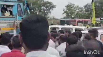 कोपरगाव: पुणतांबा फाटा येथे ६९ वर्षीय वृद्ध महिला मिनीकंटेरने धडक दिल्याने जागीच ठार