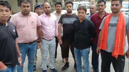सासाराम: सासाराम अंचल कार्यालय में कार्यरत डाटा ऑपरेटर को ₹1,10,000 की घूस लेते रंगेहाथ गिरफ्तार किया गया