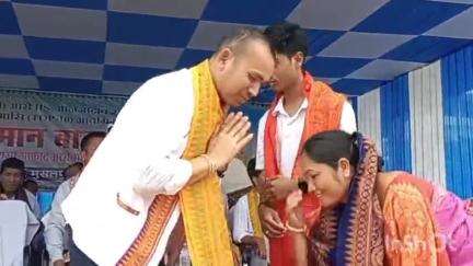 বাক্সা: মুছলপুৰত জিলা এবচুৰ উদ্যোগত হাইস্কুল শিক্ষান্ত আৰু উচ্চতৰ মাধ্যমিক পৰীক্ষাত উৰ্ত্তীণ ছাত্ৰ ছাত্ৰীক সম্বৰ্দ্ধনা জ্ঞাপন