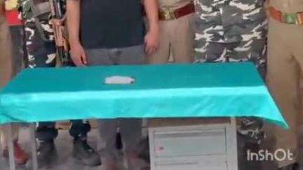 पलिया: गौरी फंटा थाना पुलिस और एसएसबी की संयुक्त टीम ने चेकिंग के दौरान ब्राउन शुगर बरामद कर एक अभियुक्त को किया गिरफ्तार